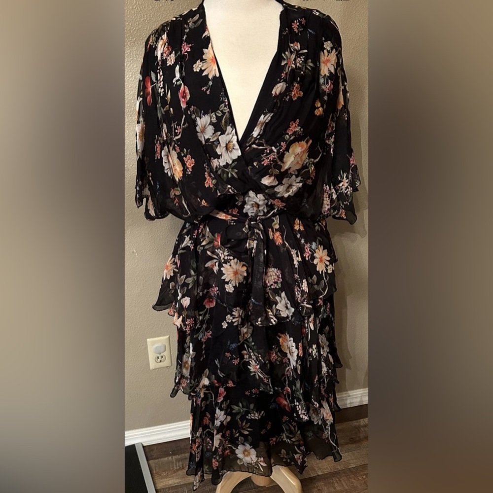 “BIBA” Super Cute floral Layered Stretchy Dress Size M